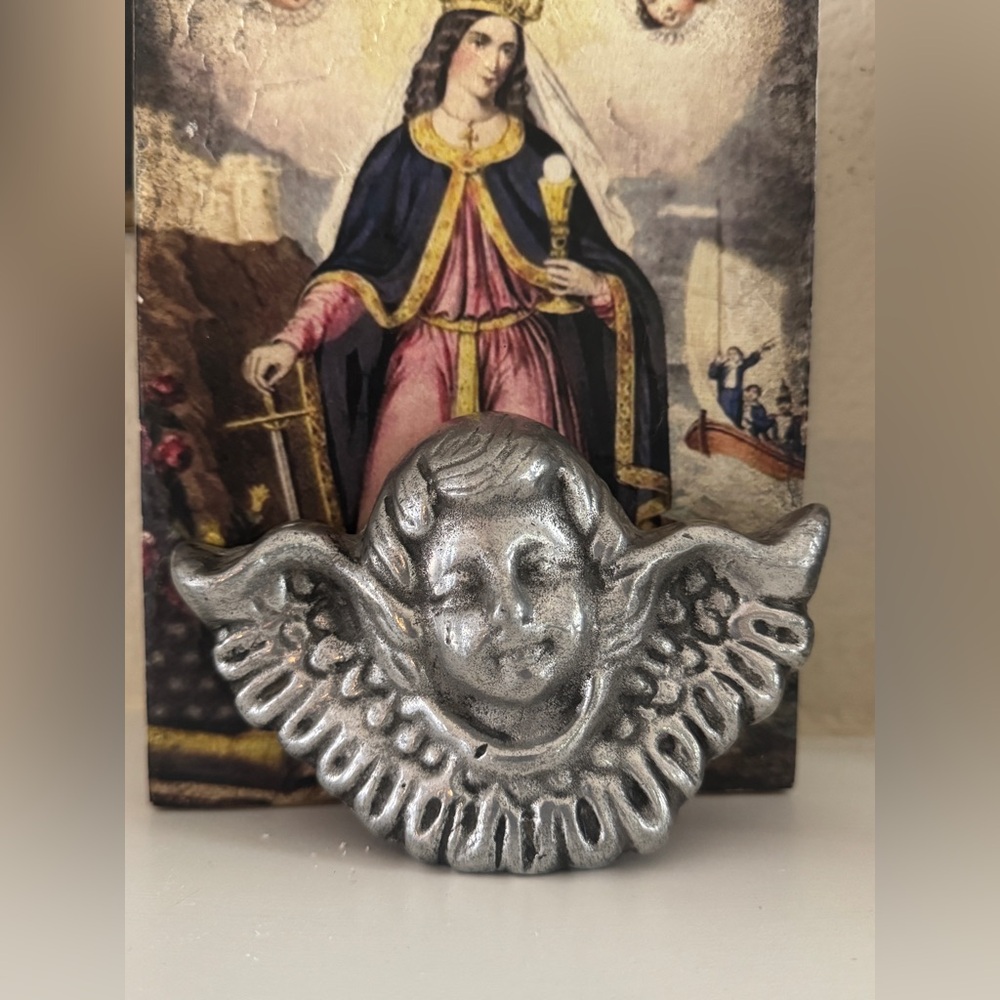 Cast Metal Cherub Face Plaque – Ornate Winged Angel Decoration‎